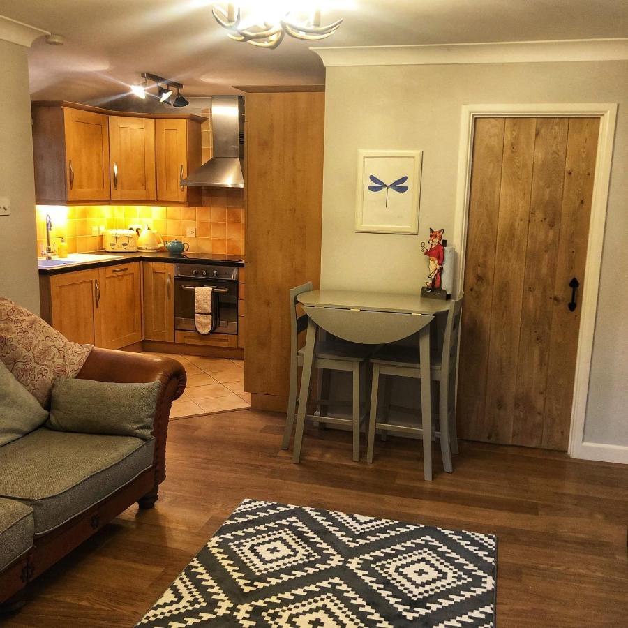 The Rose Cottage Wisborough Green Eksteriør billede